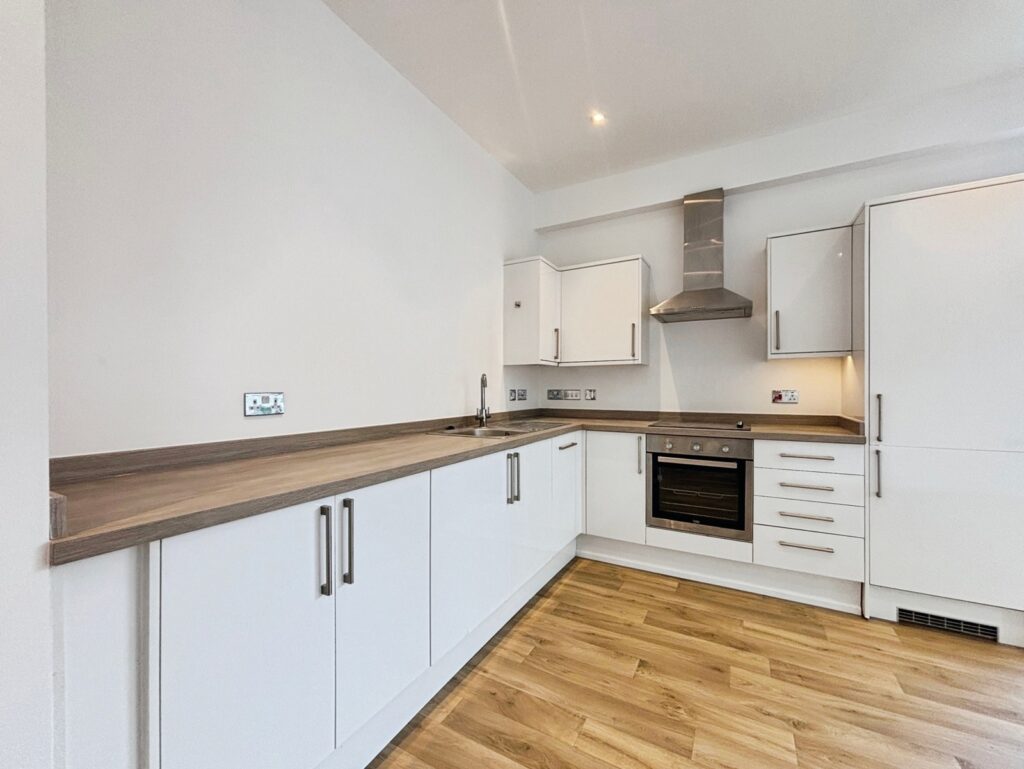 Flat Bartley Way in Hart