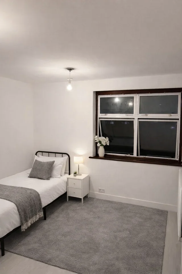 Room Glebelands Avenue in Greater London