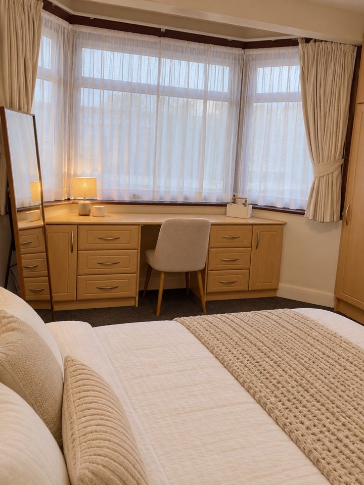 Room Glebelands Avenue in Greater London