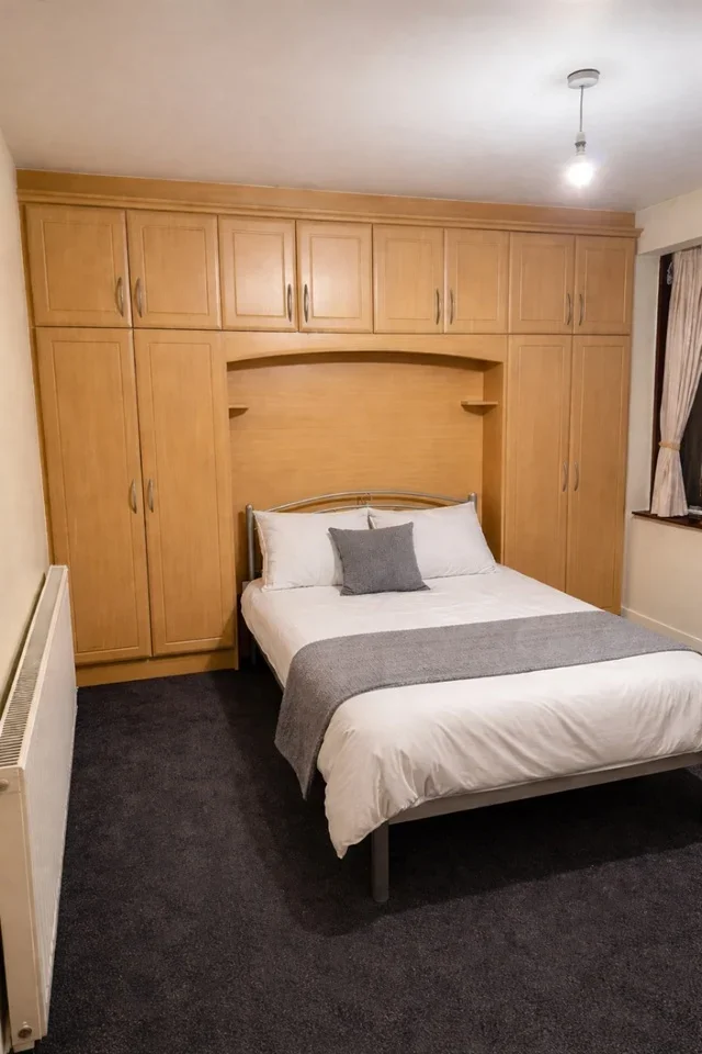 Room Glebelands Avenue in Greater London