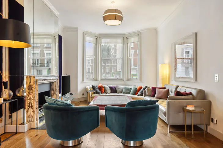 Flat Oakley Street in Greater London