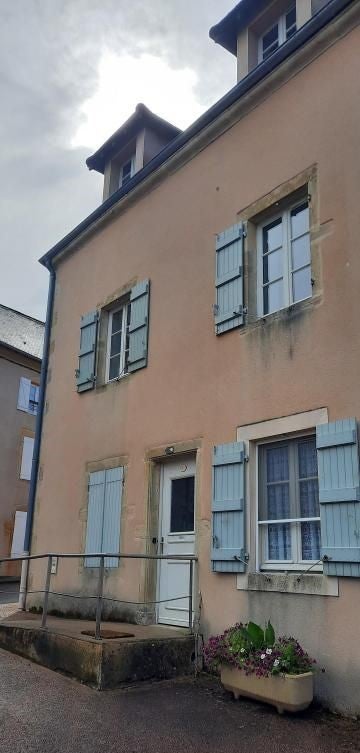 Appartement Route de Saint-Bonnet-des-Bruyères à Aigueperse