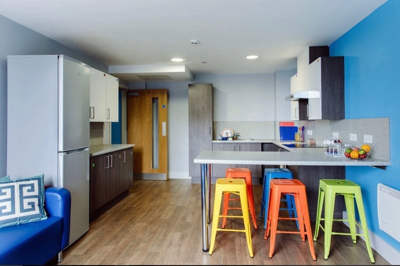 Room Holdenhurst Road in Bournemouth