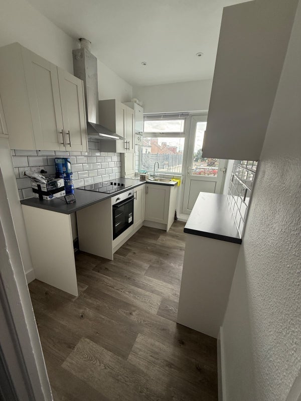 Room Days Lane in Greater London