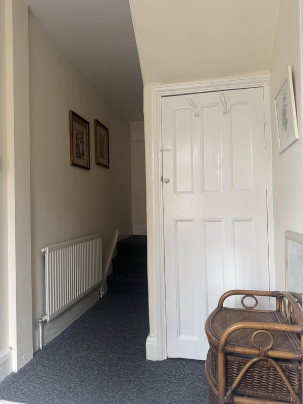 Room Streatham High Road in Greater London