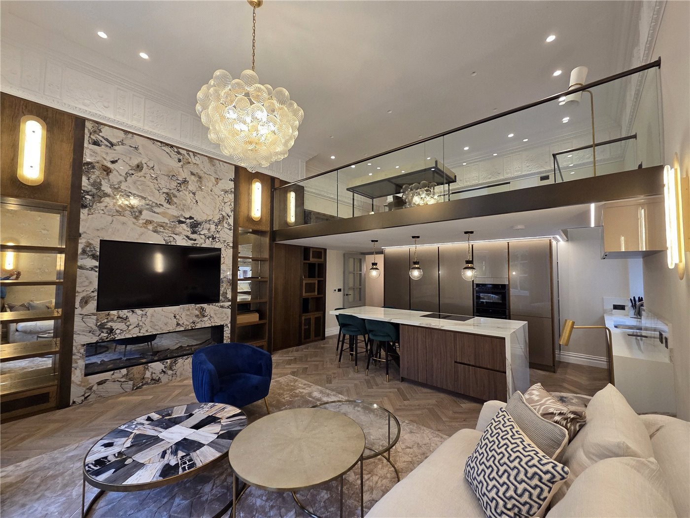 Flat Cadogan Square in Greater London