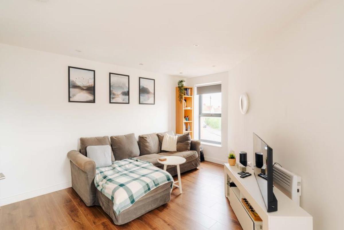 Flat Melton Crescent in Bristol