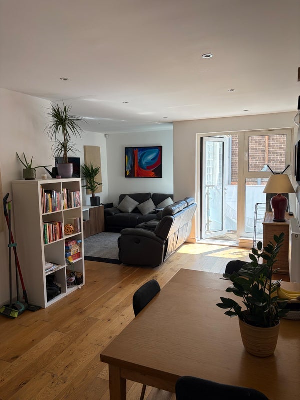 Room Andre Street in Greater London