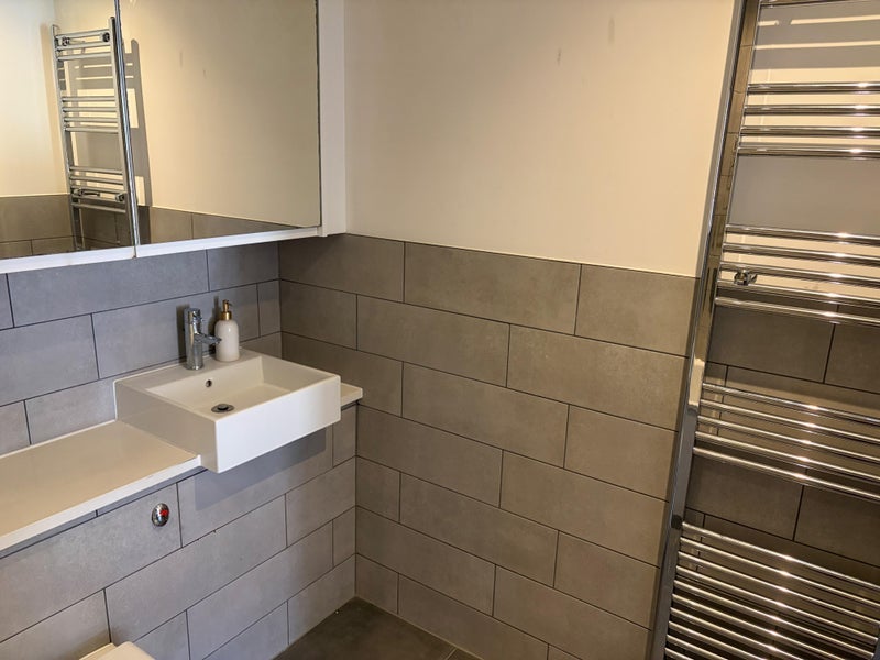 Room Andre Street in Greater London