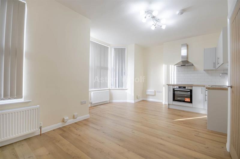 Flat Burford Road in Nottingham