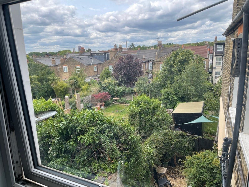 Room Chadwick Road in Greater London