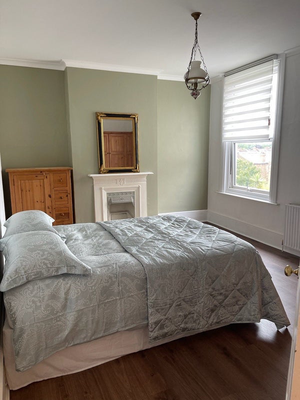 Room Chadwick Road in Greater London
