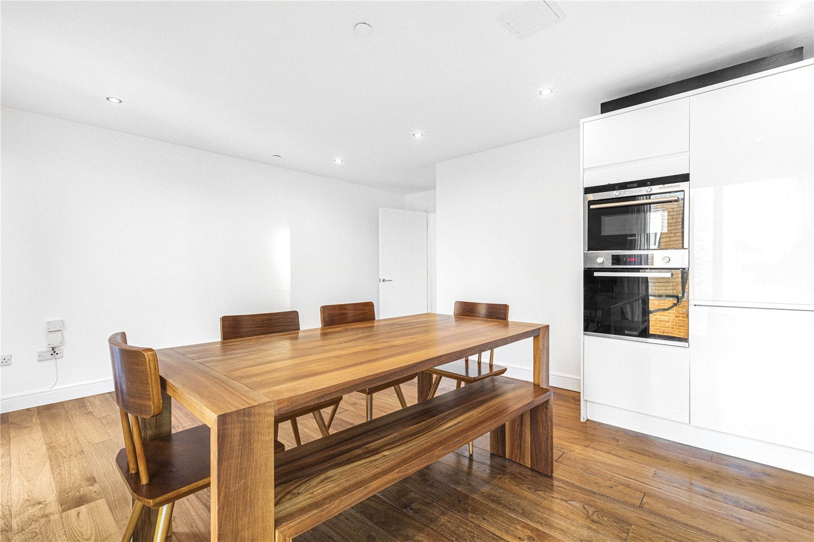 Flat Providence Place in Greater London