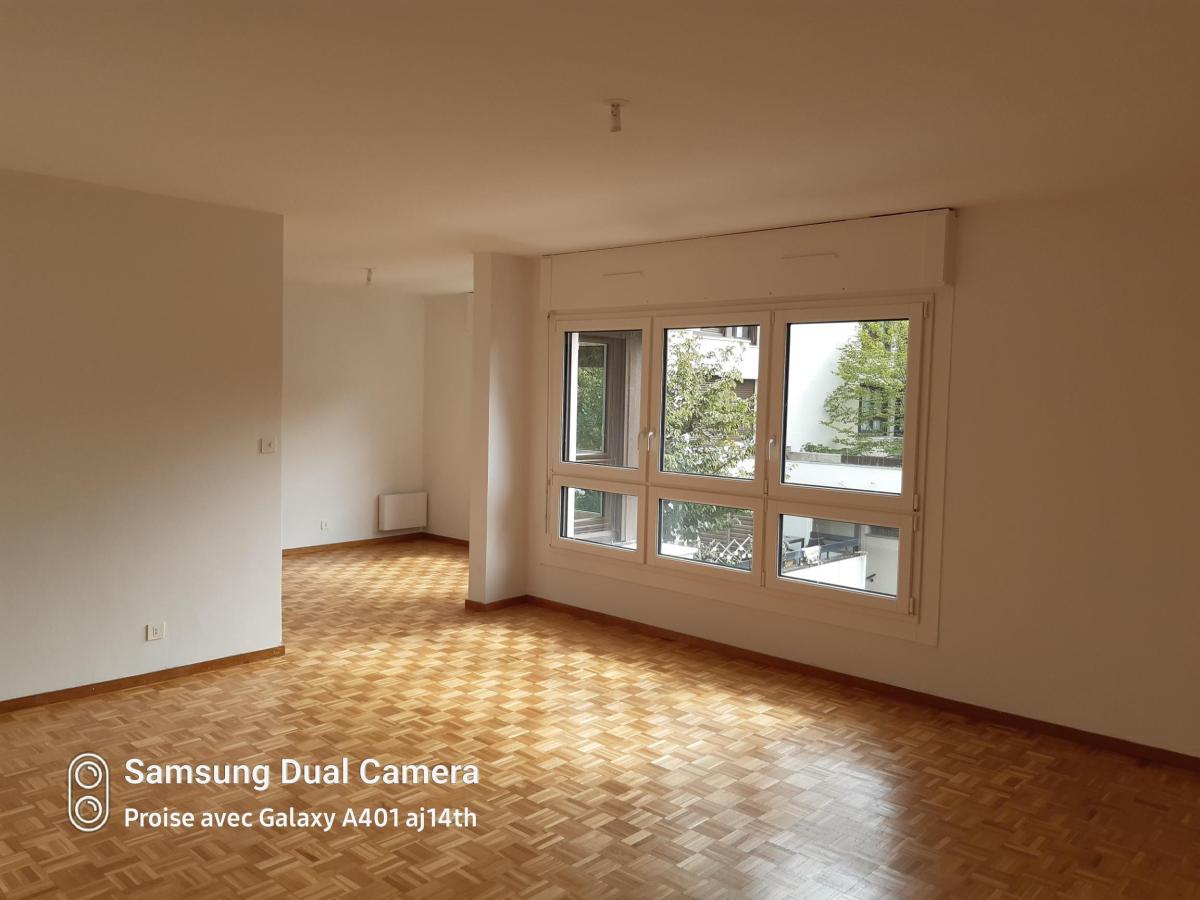 Flat Rue de Saint-Cyr / Rue Joseph Foliet in Lyon