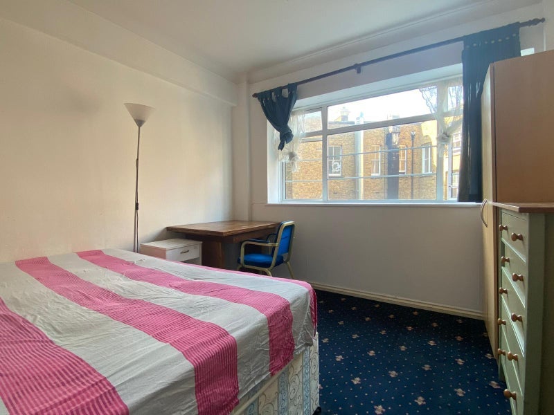 Flat Edith Villas in Greater London