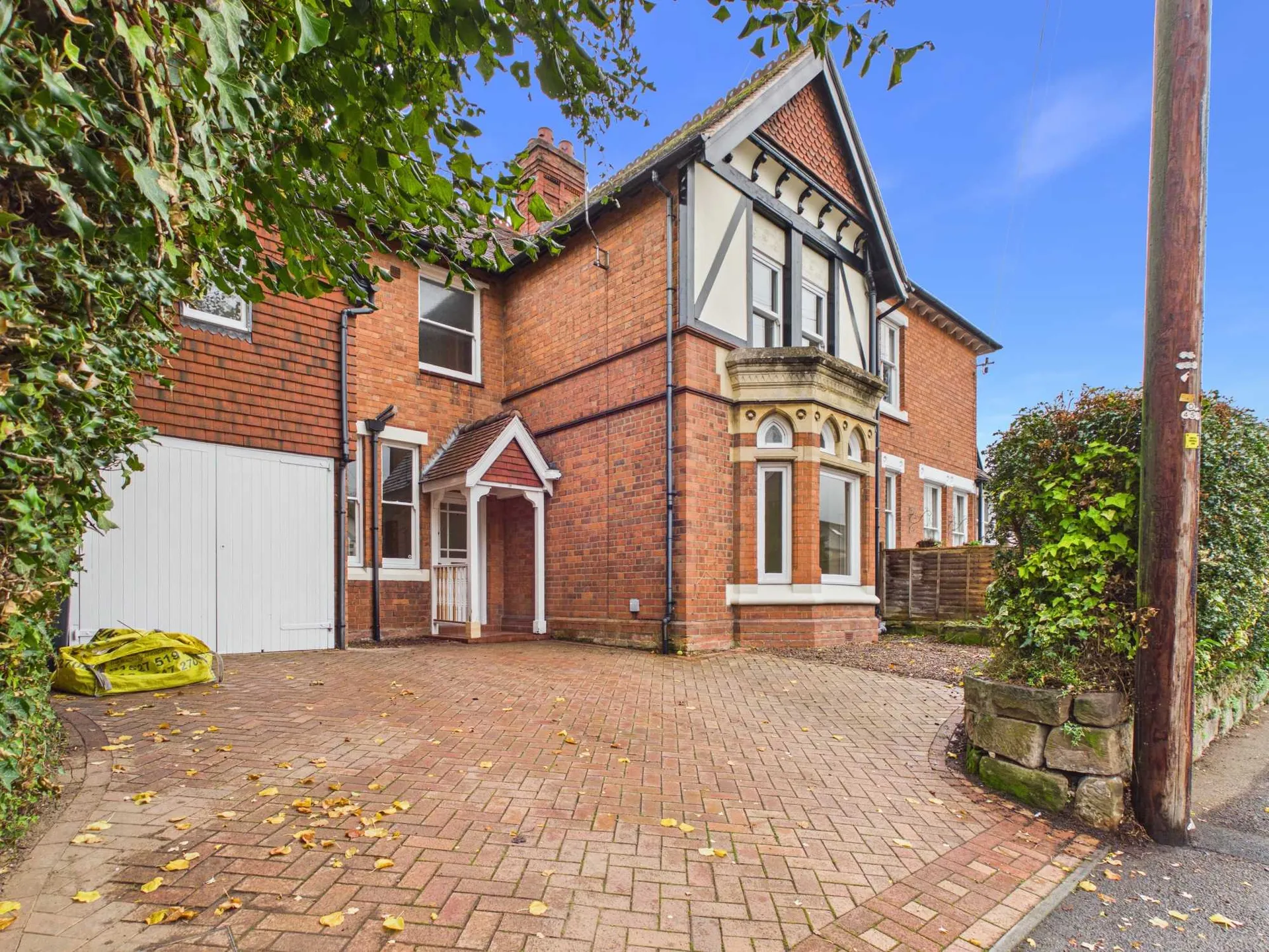 House Stourbridge Road in Bromsgrove