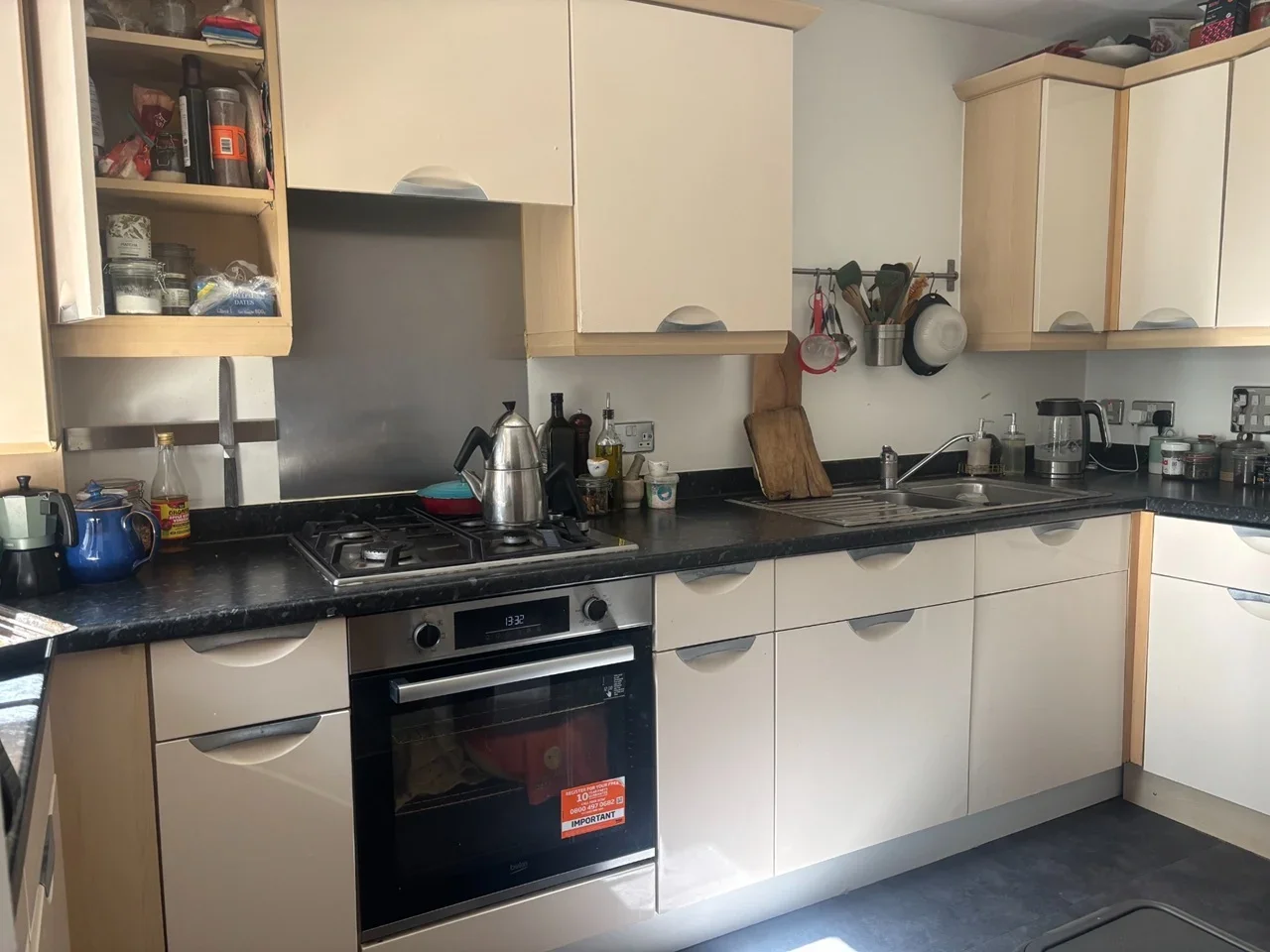 Flat Southwold Road in Greater London