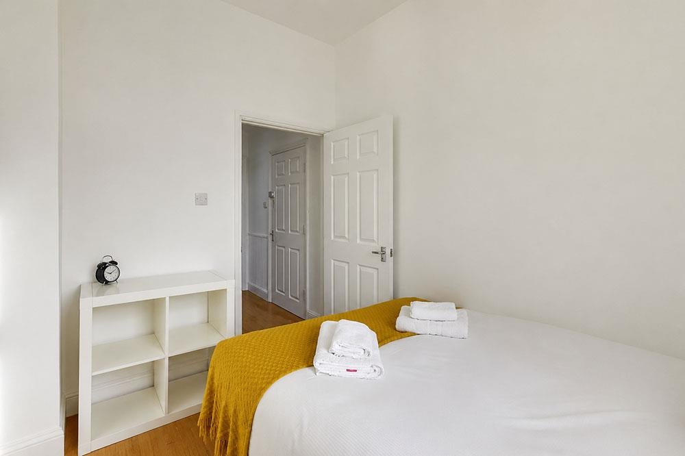 Flat Queensway in City of Westminster