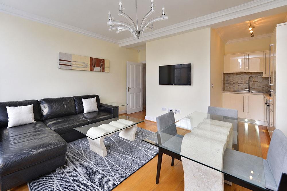 Flat Queensway in City of Westminster
