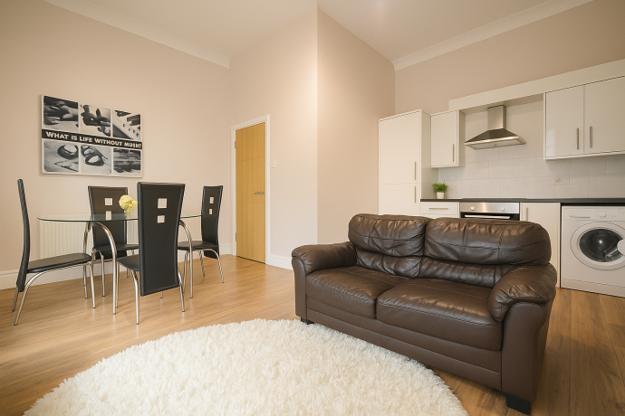 Flat Bainbrigge Road in Leeds