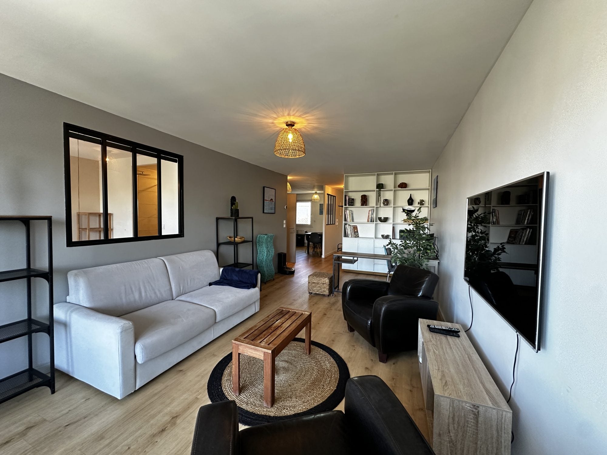 Flat Rue Chantecrit in Bordeaux