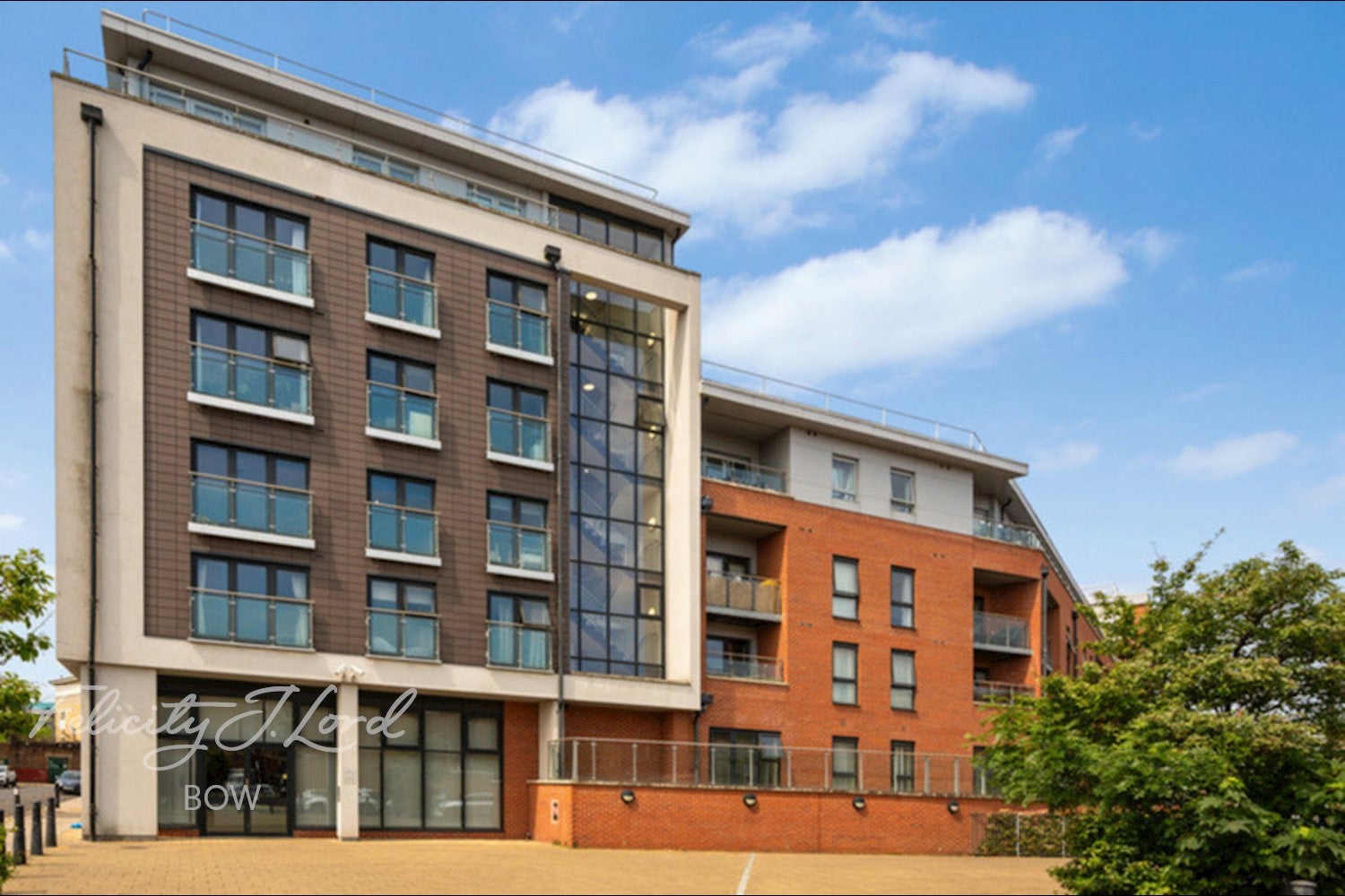 Flat Mostyn Grove in Greater London