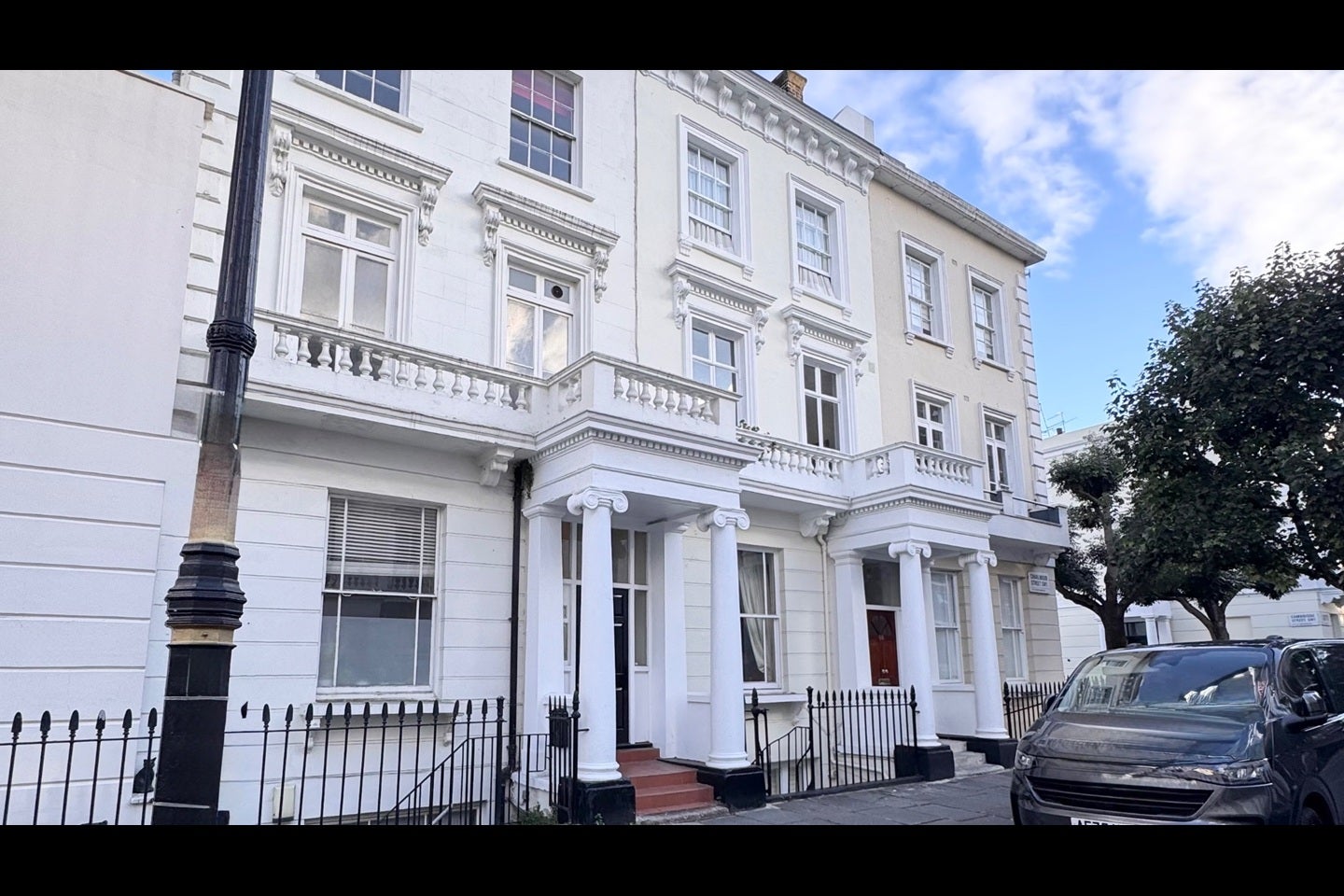 Flat St George's Drive in City of Westminster