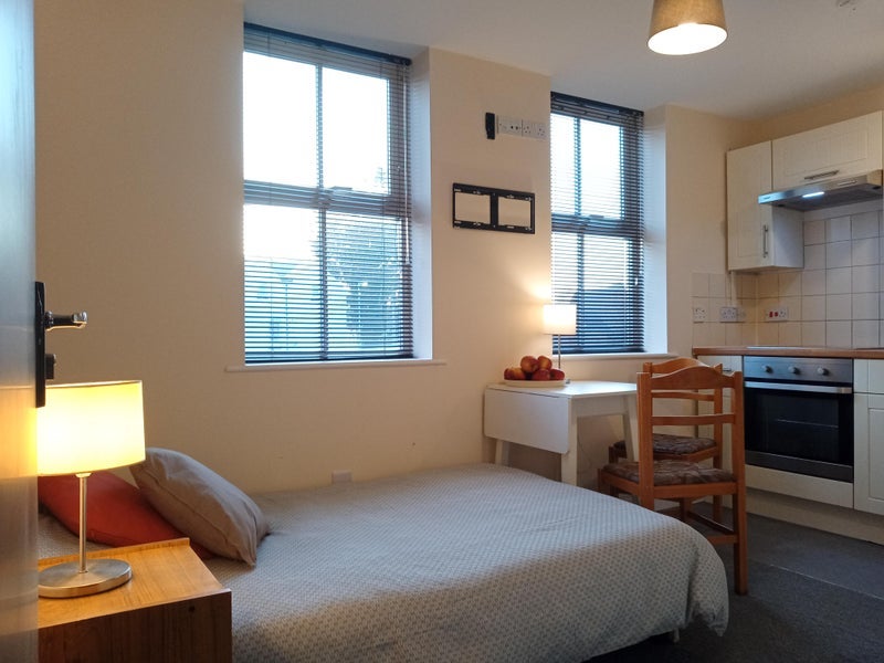 Flat Carnarvon Road in Bournemouth