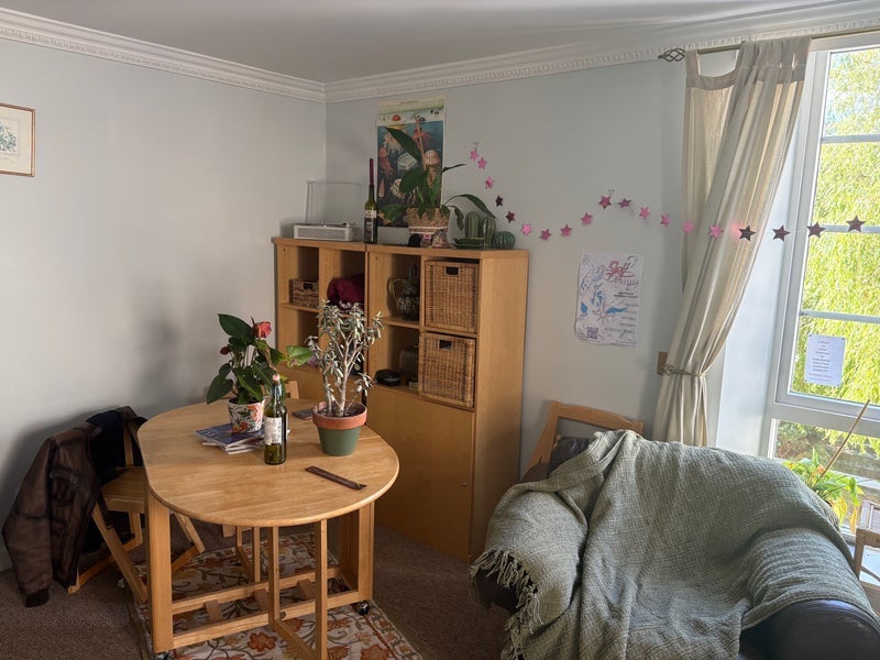 Room West Approach Road in City of Edinburgh