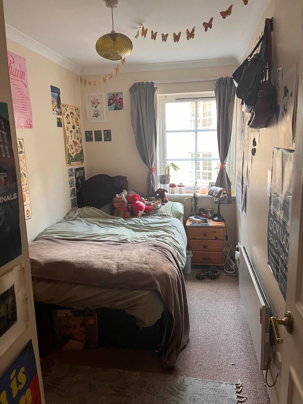 Room West Approach Road in City of Edinburgh