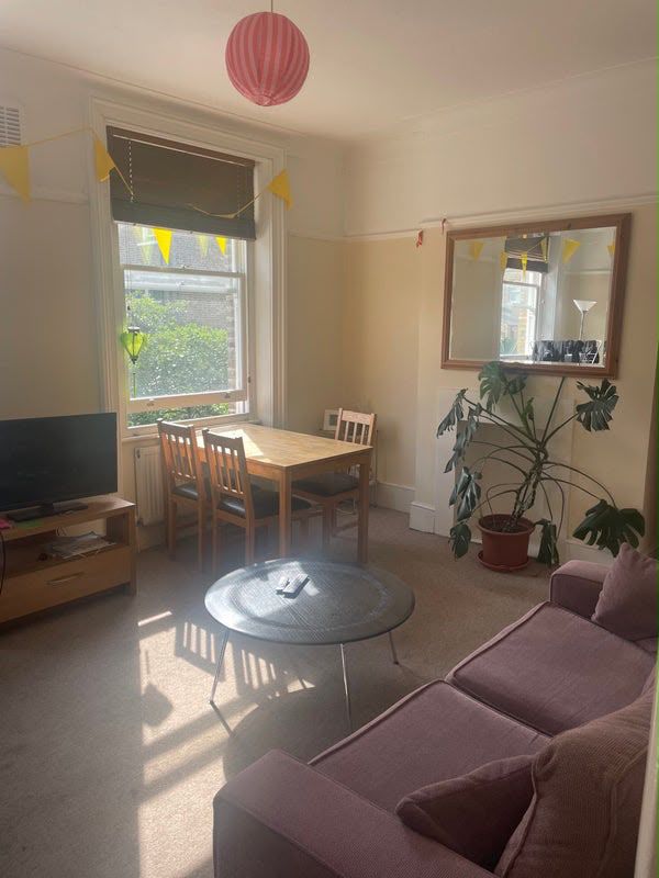 Room Turquand Street in Greater London