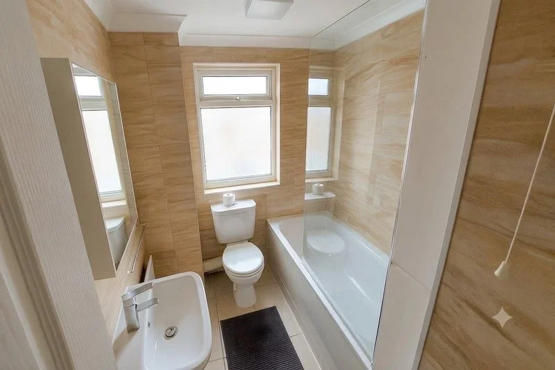 Room Wager Street in Greater London
