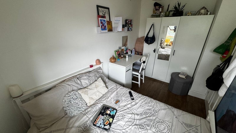 Room Kildare Walk in Greater London