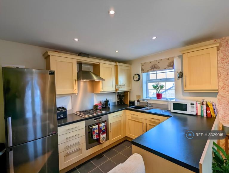 Flat Coningham Avenue in York