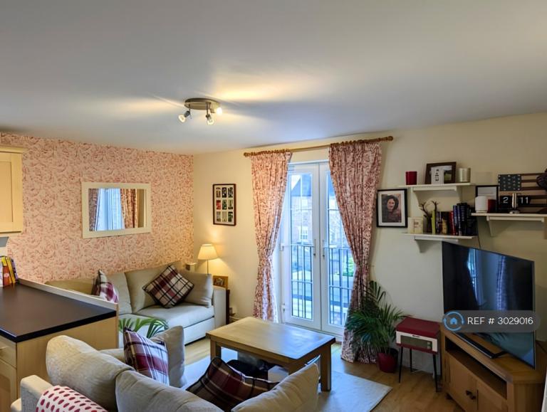 Flat Coningham Avenue in York