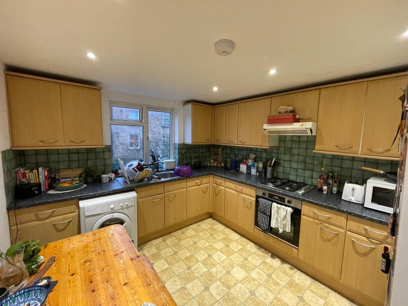 Room Keston Road in Greater London