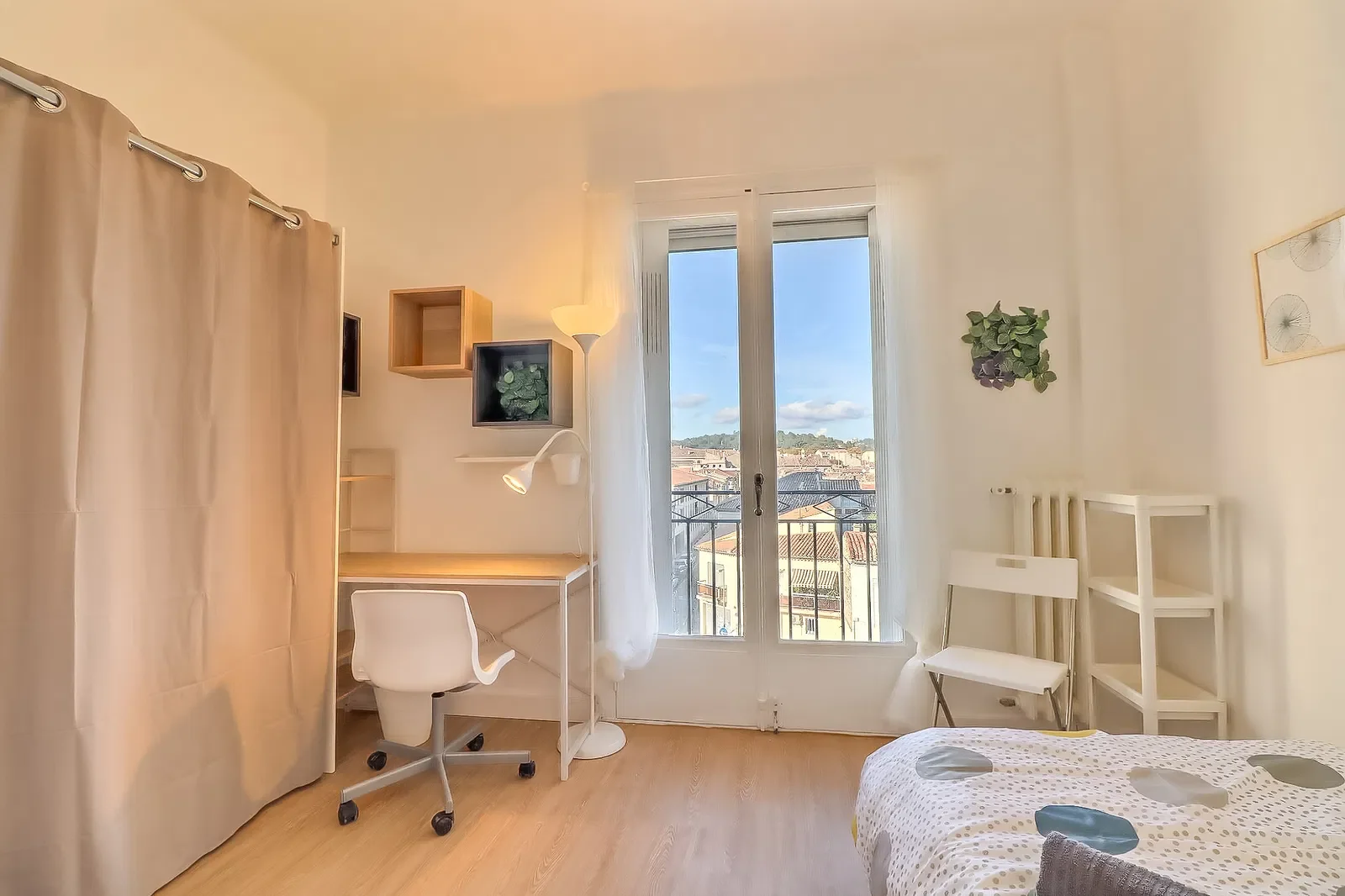 Chambre Avenue Jean Jaurès à Nîmes