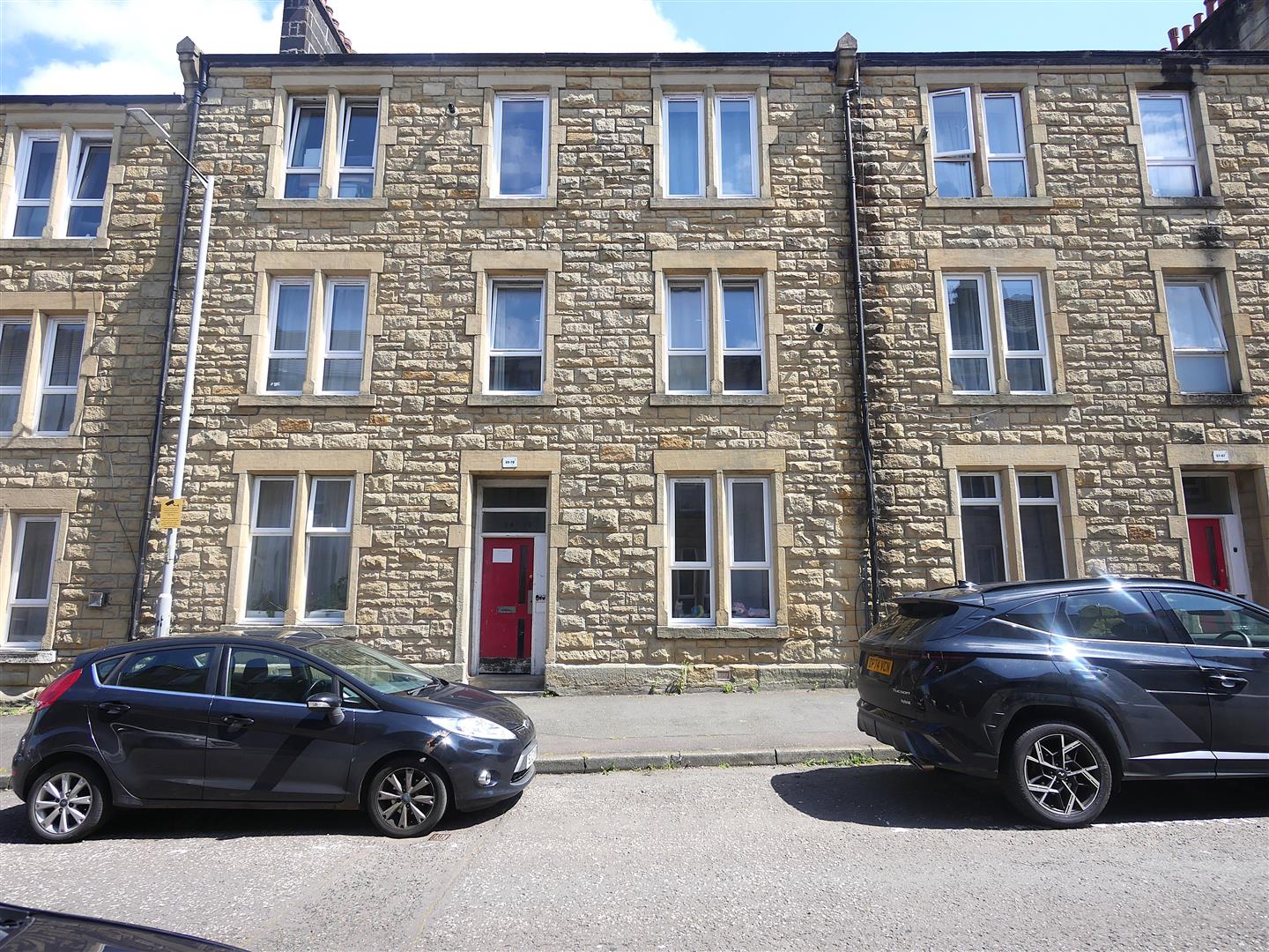 Flat Stewart Road in Falkirk