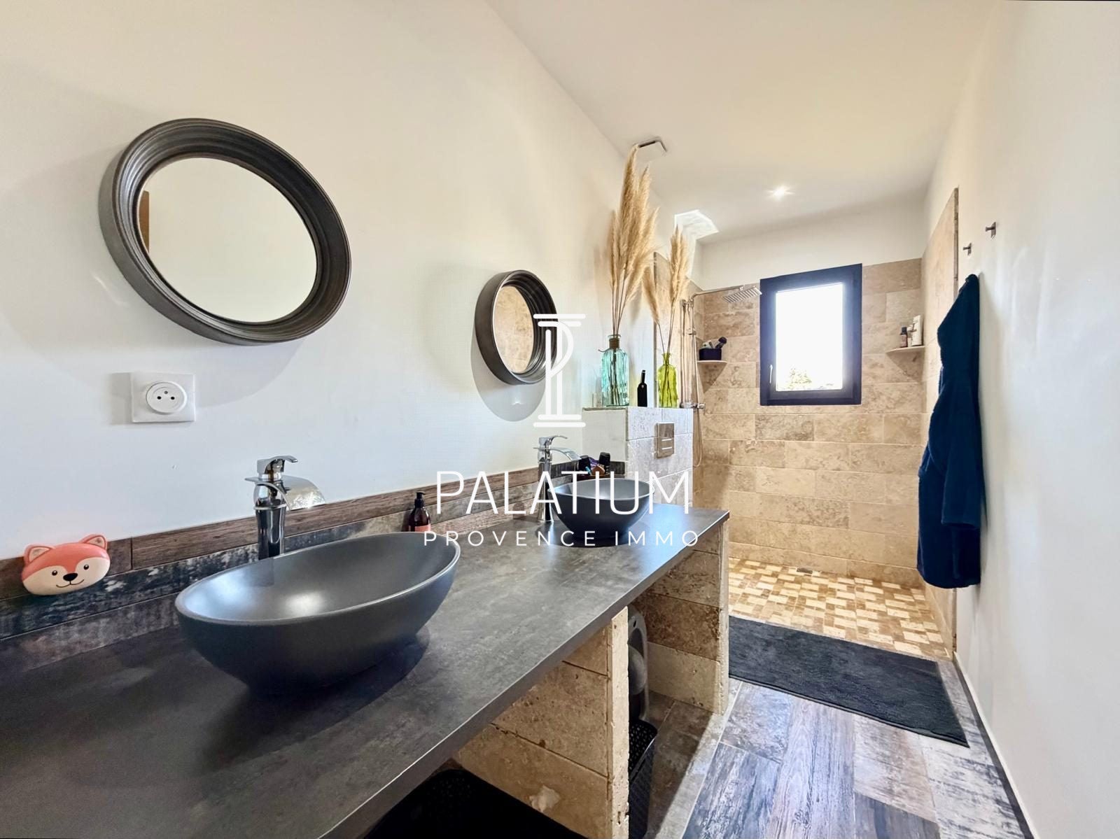 Appartement Chemin des Avens à La Barben