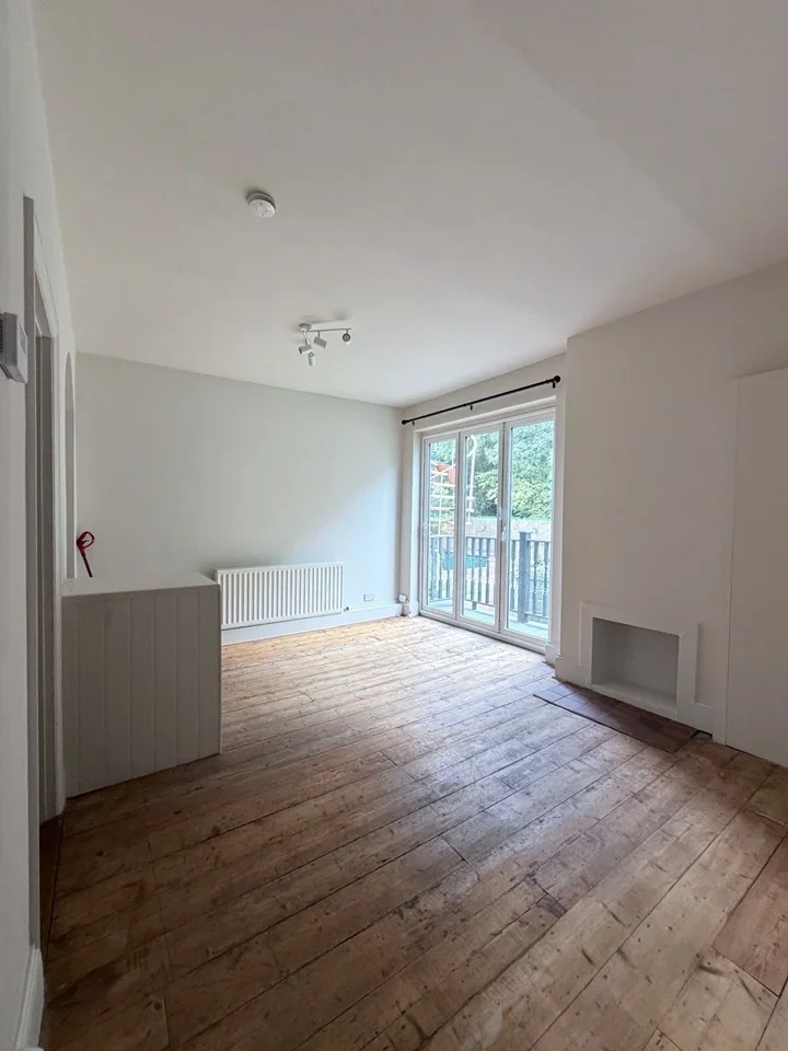 Flat Muswell Hill Road in Greater London