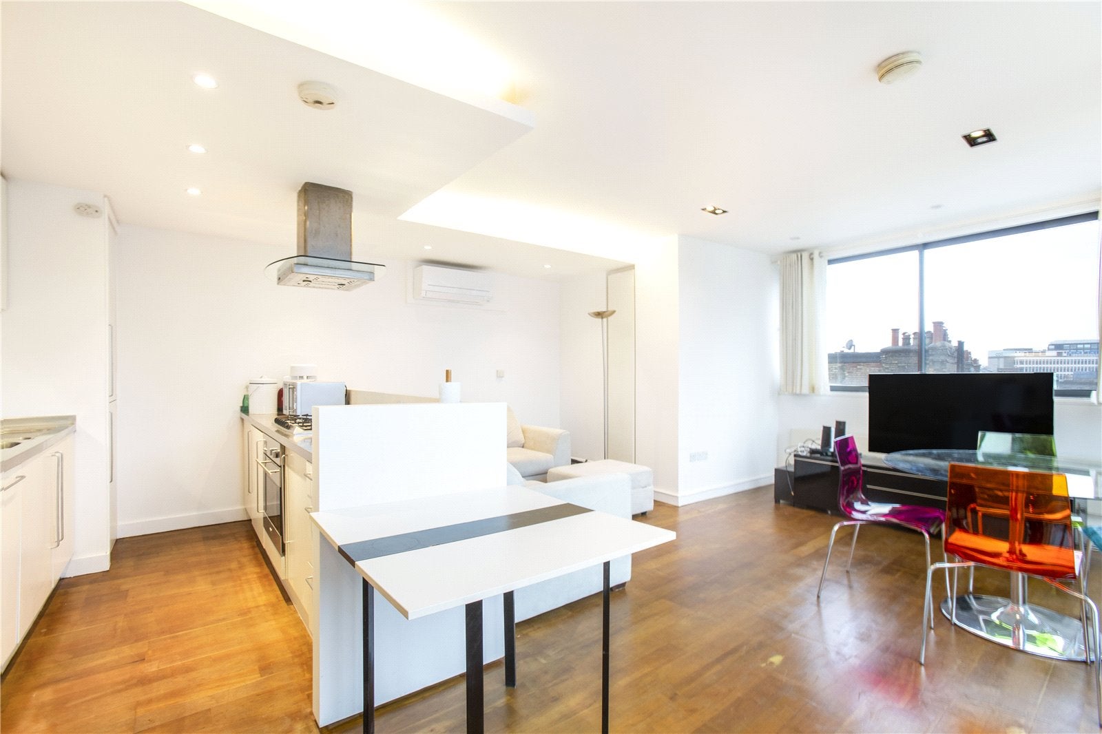 Flat Paul Street in Greater London