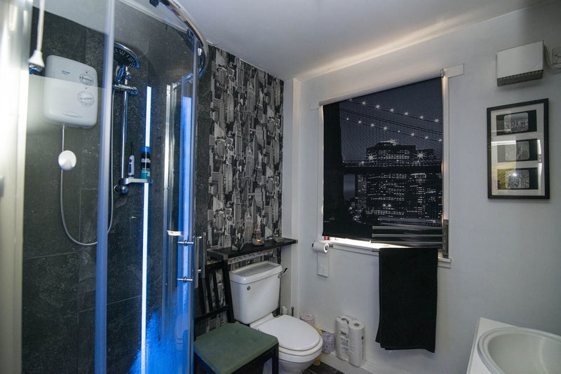 Flat Dykemuir Street in Glasgow