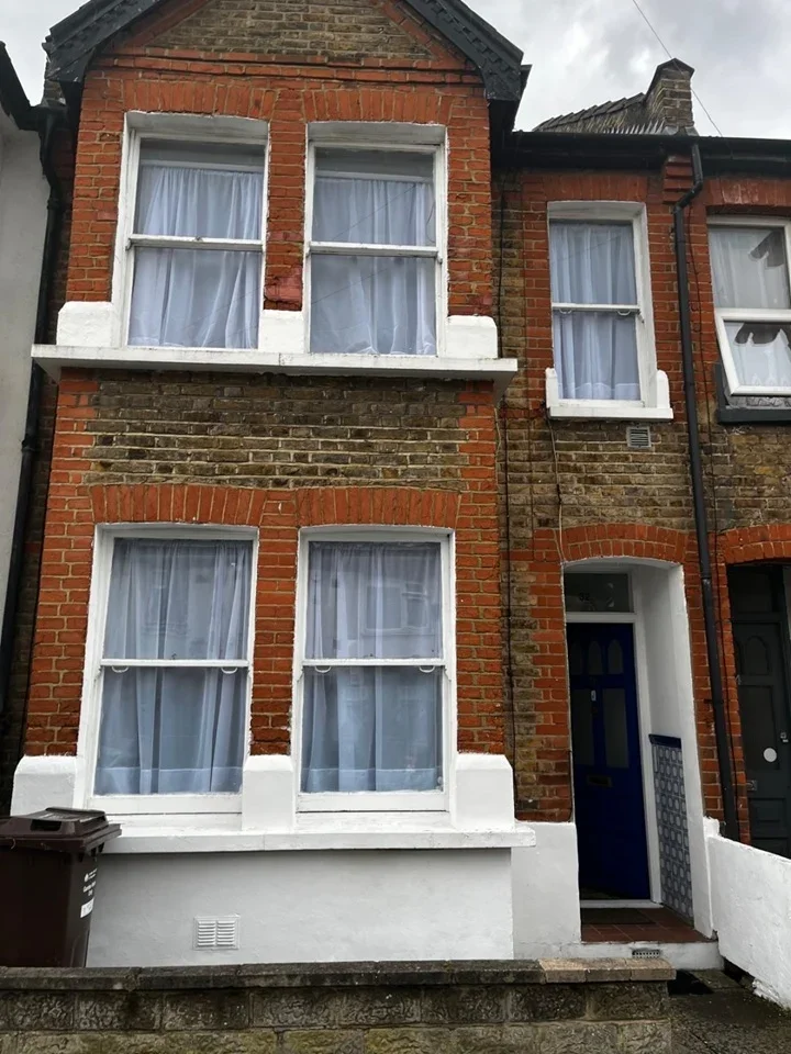 House Temple Road in Greater London