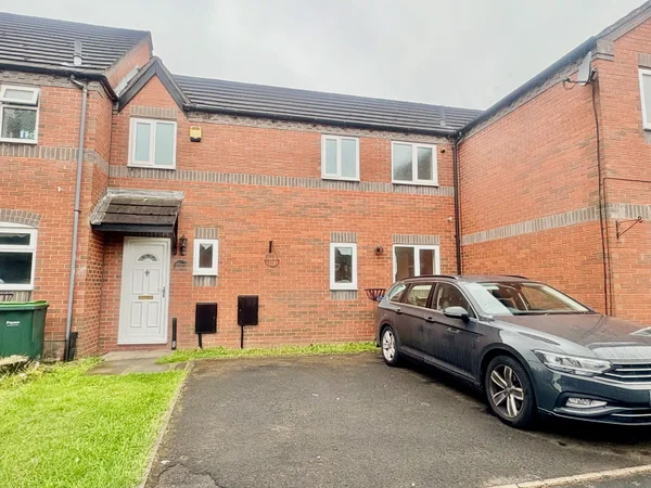 House Alexandra Way in Sandwell