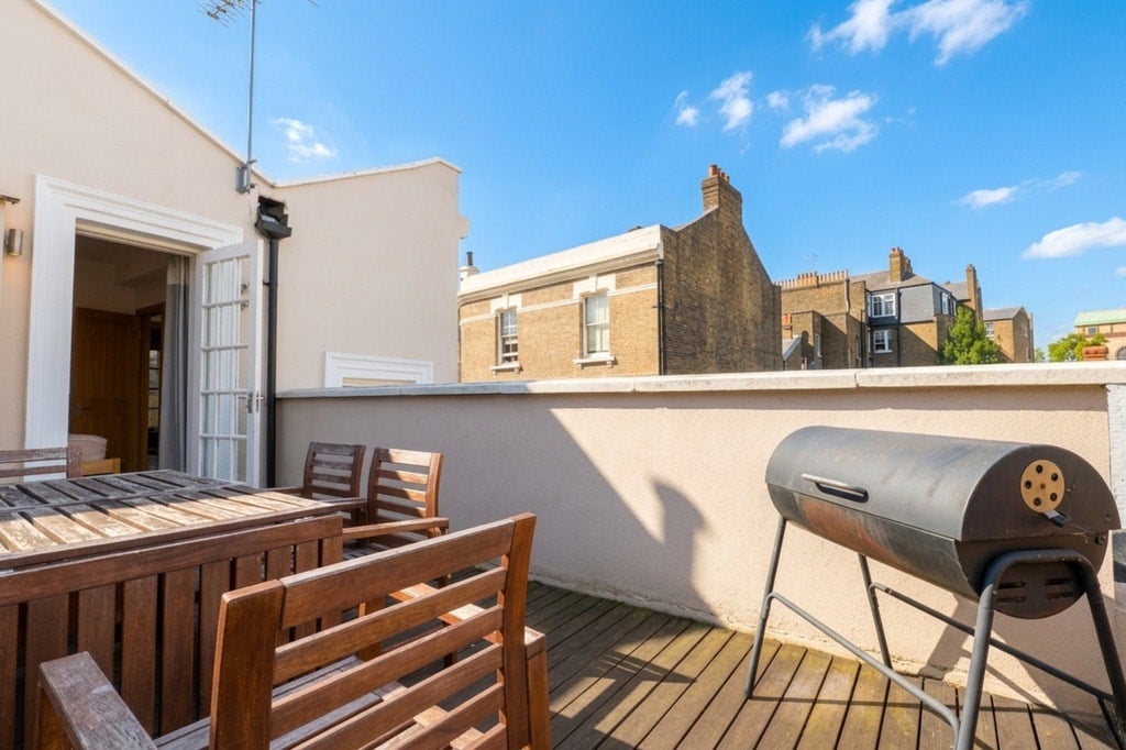 Flat Fulham Road in Greater London