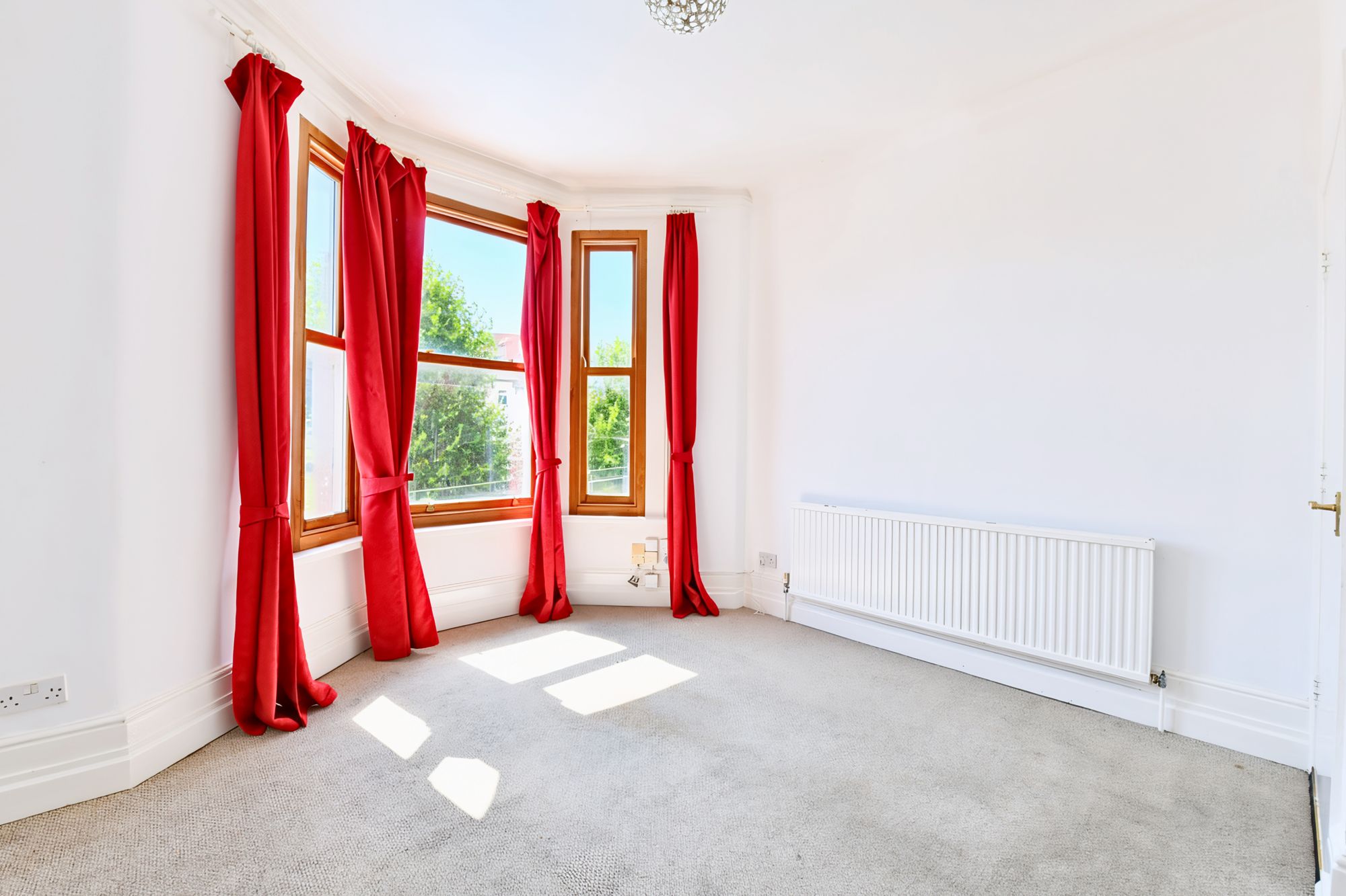 Flat Clytha Square in Newport