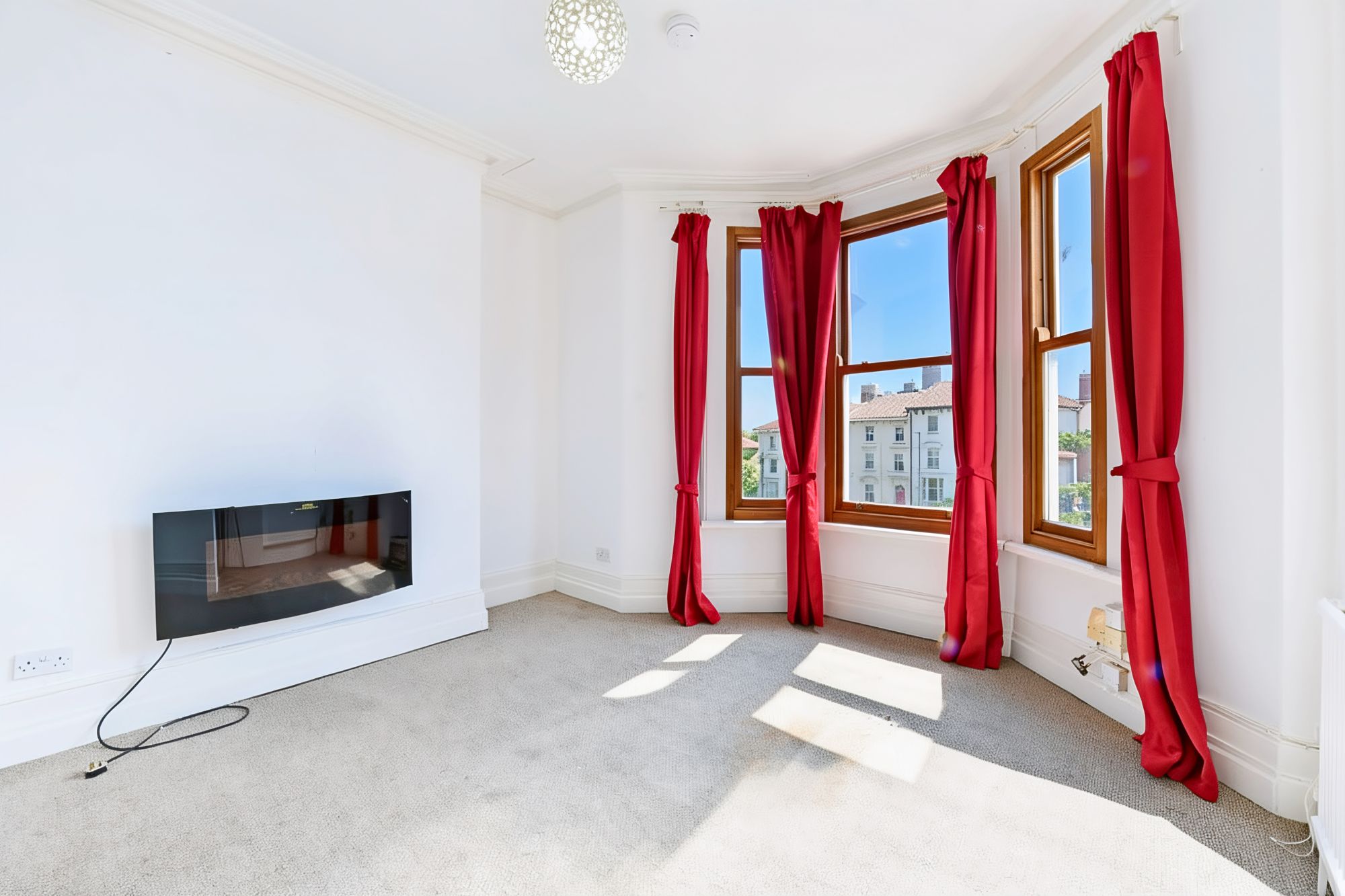 Flat Clytha Square in Newport