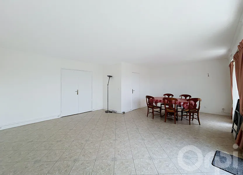 Flat Résidence le Parc in Maisons-Alfort