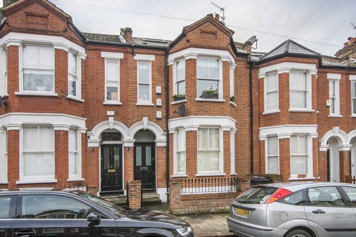 Flat Brayburne Avenue in Greater London