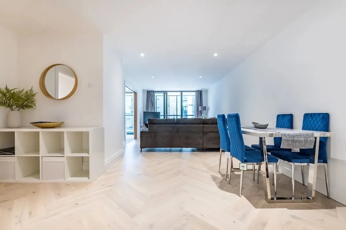 Flat Sheldon Square in City of Westminster